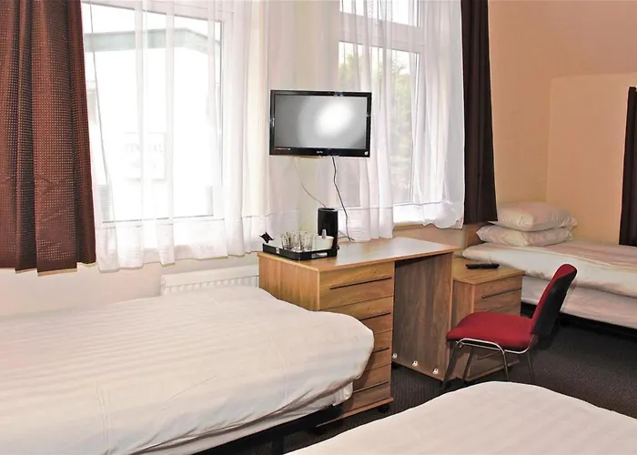 Central Hotel Golders Green
